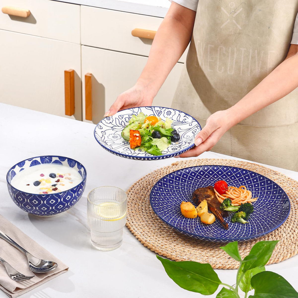 Ceramic Plates and Bowls Set, 12 Pieces Dinnerware Set for 4 A9079